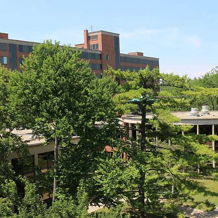 Kellogg Hotel And Conference Center East Lansing Bagian luar foto